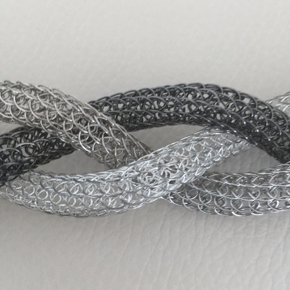 Erica Zap Design Woven mesh Tri color necklace - Picture 4 of 7